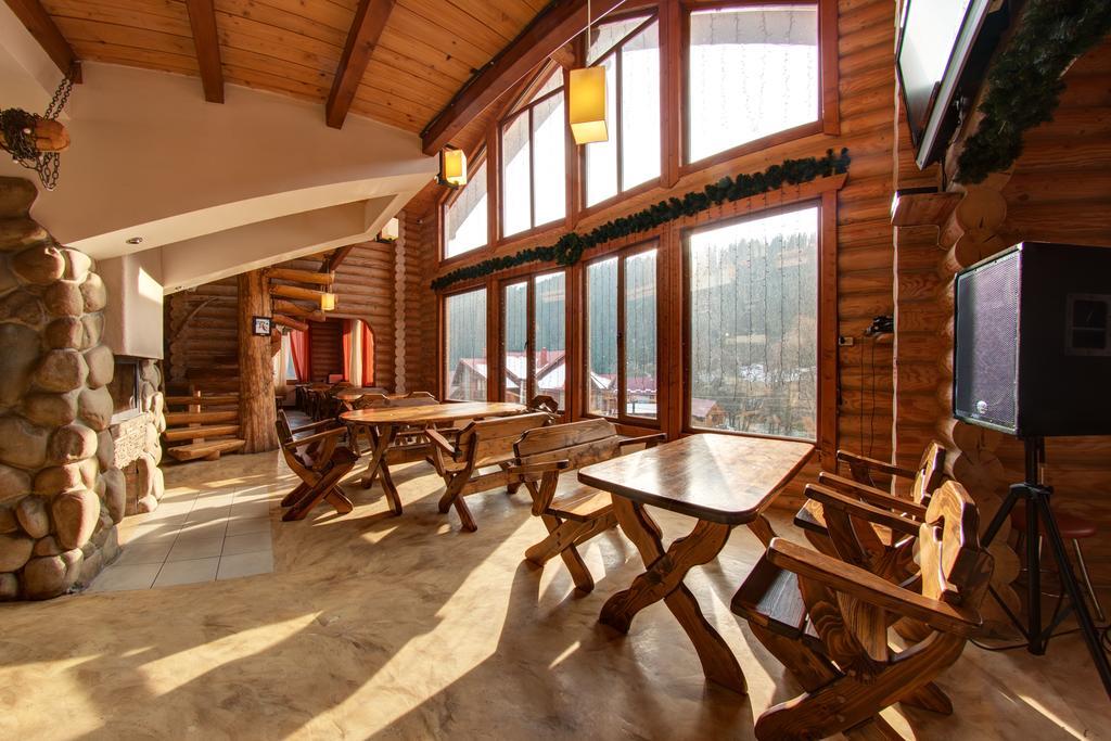 Hotel Bereg Bukovel Esterno foto