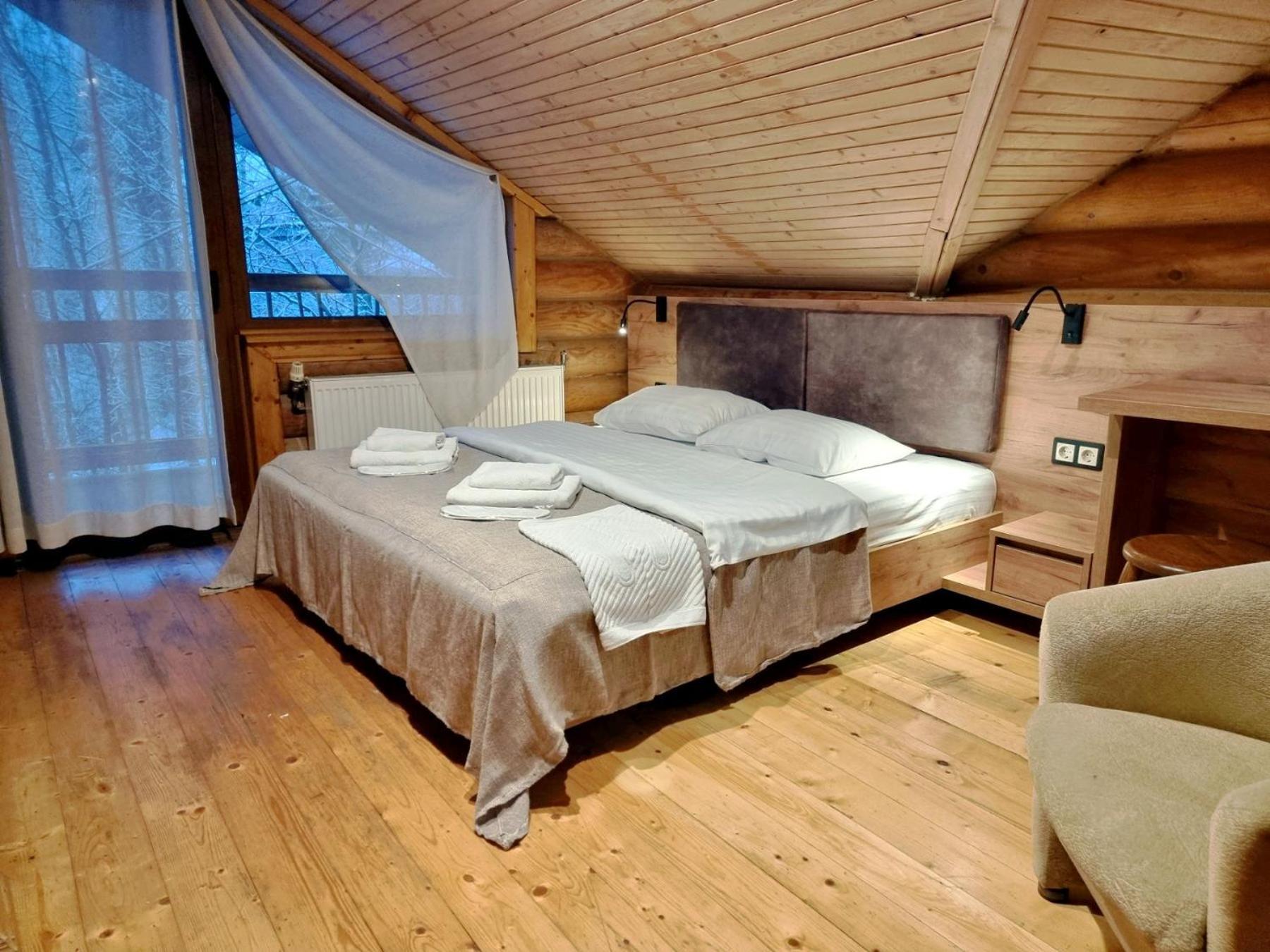 Hotel Bereg Bukovel Esterno foto