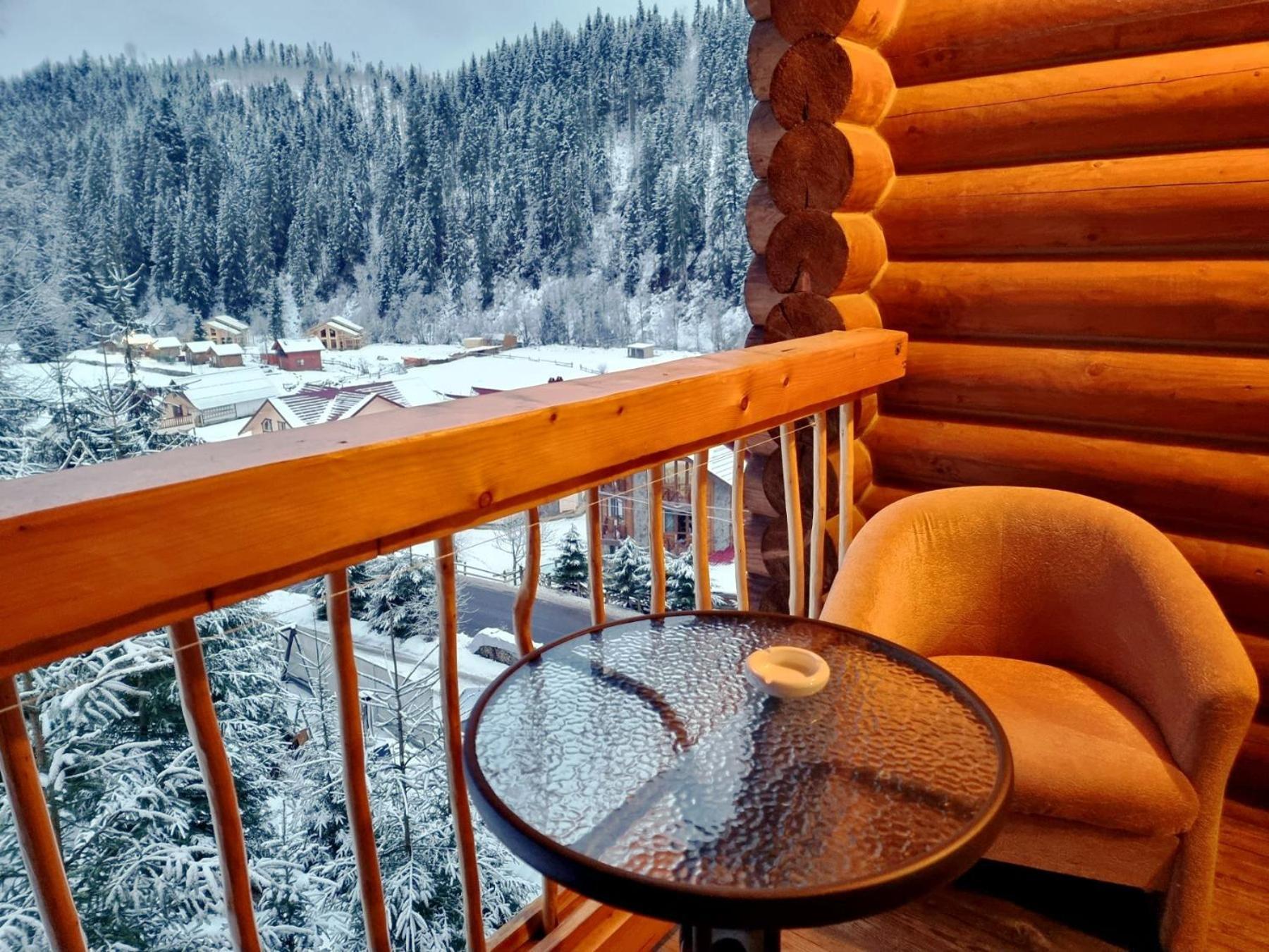 Hotel Bereg Bukovel Esterno foto